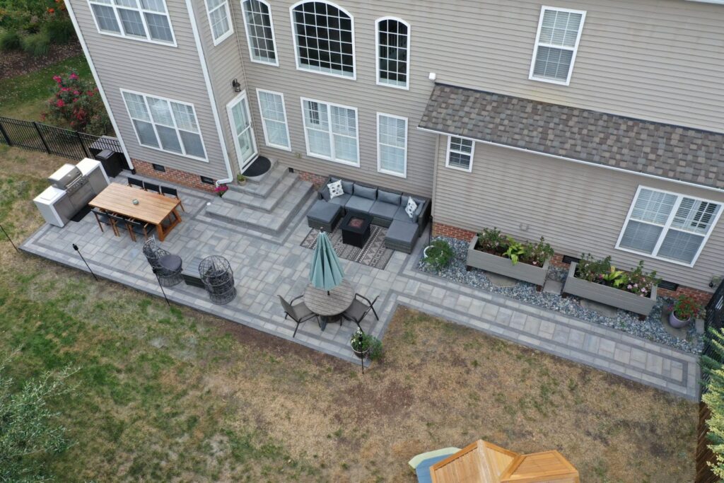 Outdoor Kitchen